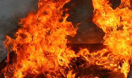У Хусті під час пожежі у будинку врятували чоловіка