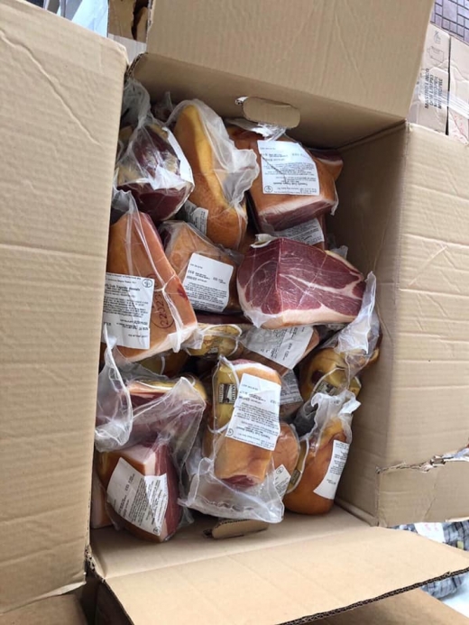 Закарпатські митники вилучили 1 тонну харчових продуктів