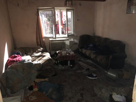 Під час гасіння пожежі у Хусті вогнеборці врятували 36-річного власника будинку