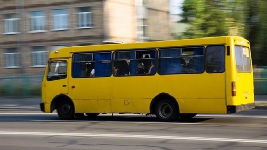 Як їздить громадський транспорт у "червоному" Ужгороді (ВІДЕО)