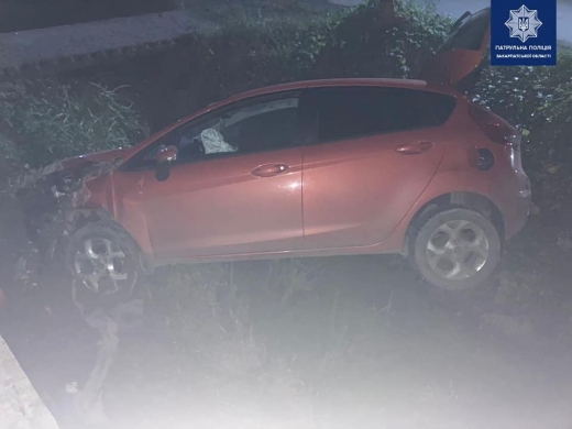 В Мукачеві авто з нетверезою водійкою опинилося в кюветі 