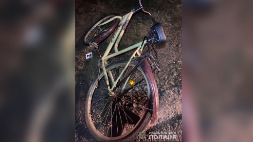 Неподалік Виноградова водій "Mercedes" збив пенсіонера на велосипеді