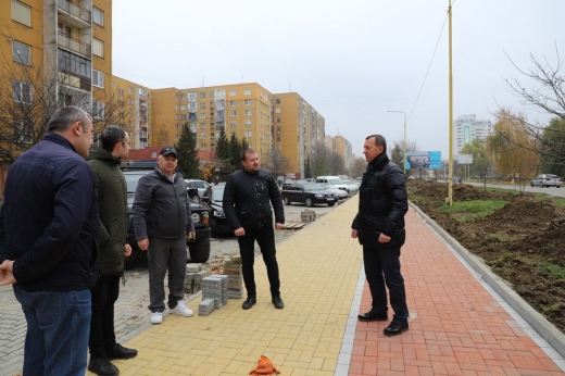 Триває капітальний ремонт однієї з ужгородських вулиць