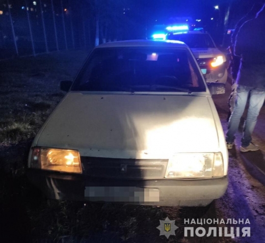 В Ужгороді у таксиста викрали автомобіль 