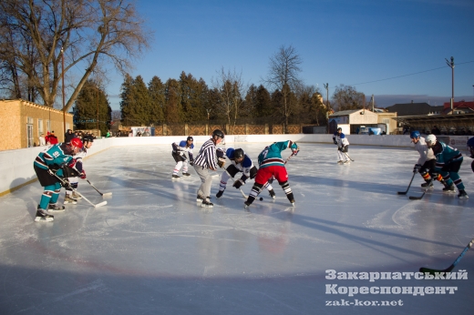 Хокей в Ужгороді: перші перемоги та поразки нового сезону
