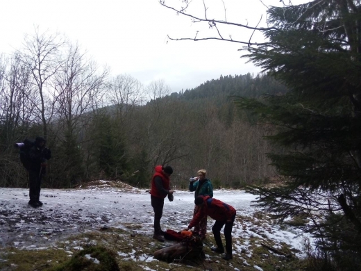 На Закарпатті рятувальники допомогли туристці, у якої під час сходження на гору погіршилось самопочуття