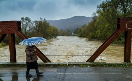 Рятувальники попереджають про підвищення рівня води у річках Закарпаття
