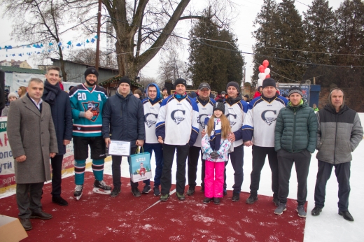 В Ужгороді яскравим святом завершився ювілейний Чемпіонат області з хокею (ФОТО)