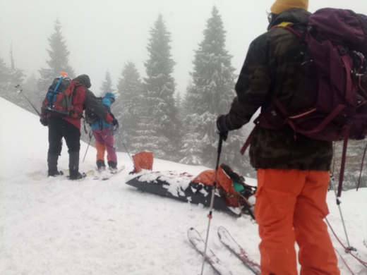 Протягом вихідних у горах рятували двох туристів