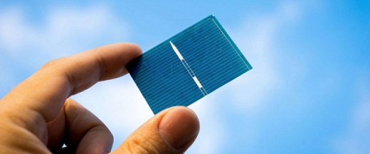 Вчені розробили метод масового виробництва високоефективних фотоелементів з перовскиту