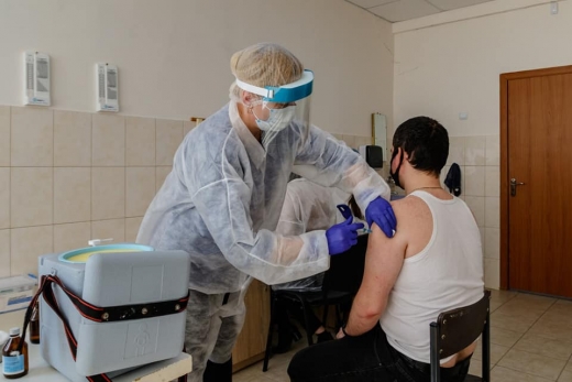 Вакцинація від коронавірусу в Ужгороді: що відомо станом на сьогодні