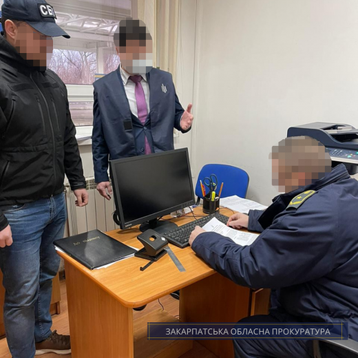 Митного інспектора посту "Солотвино" та його пособників  судитимуть за 3700 євро хабаря