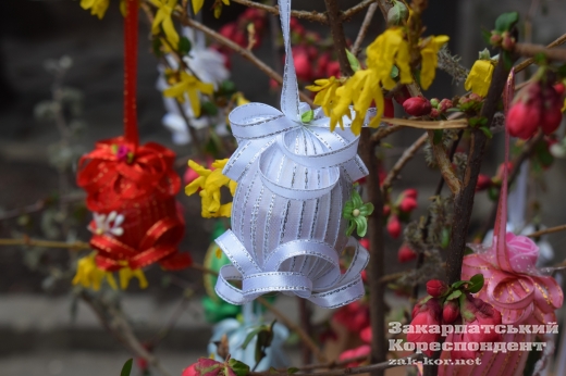 Писанкове дерево зустрічає відвідувачів ужгородського скансену: фото