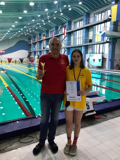 Ужгородка успішно дебютувала на міжнародних змаганнях із плавання