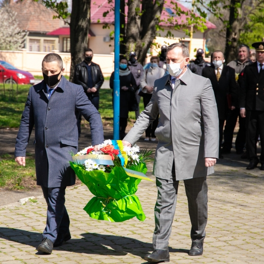 Ліквідаторів аварії на ЧАЕС вшанували в Ужгороді