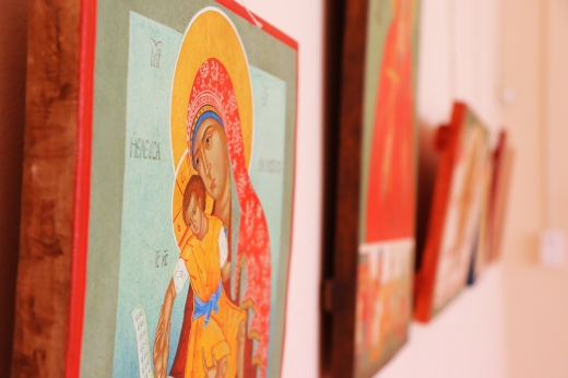 "Величаємо": в Ужгороді триває виставка сучасного українського іконопису
