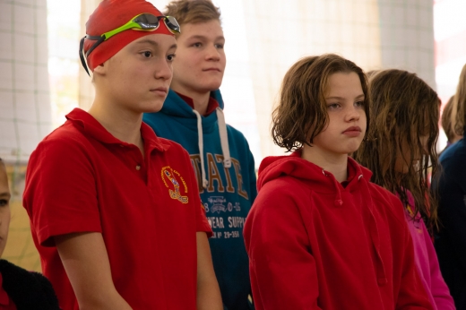 Понад 150 спортсменів змагаються у відкритій першості Закарпатської області з плавання
