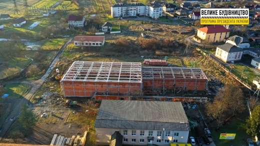 Реконструкція школи в Поляні виконана на 30%