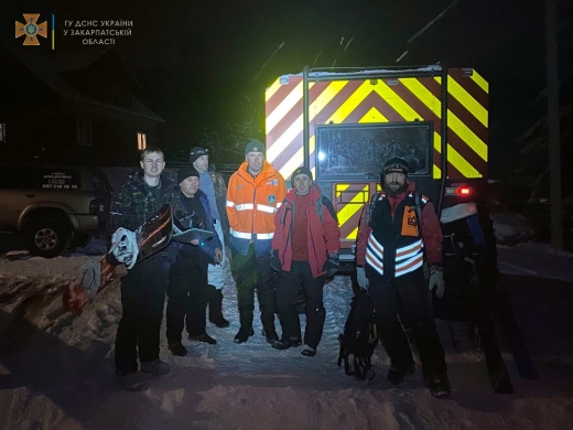 Рахівські рятувальники допомогли заблукалому сноубордисту