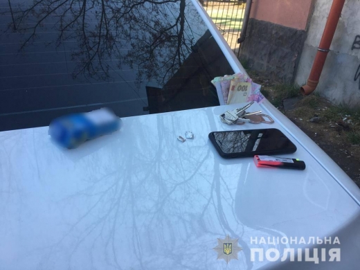 В Ужгороді поліцейські під час патрулювання викрили містянина на наркозлочині