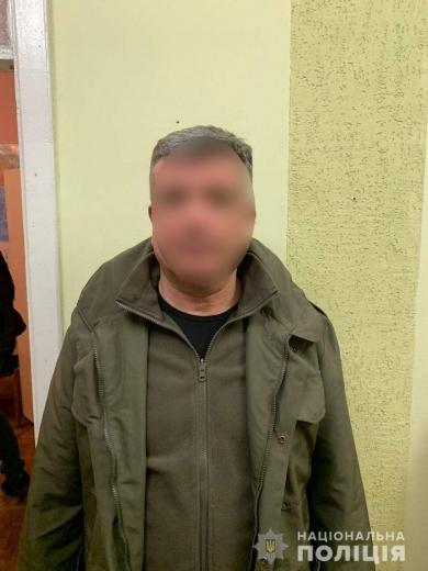В Ужгороді поліцейські затримали зловмисника, який наніс тілесні ушкодження подружжю пенсіонерів