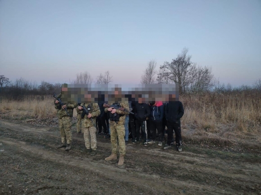 Більше 50 порушників кордону затримали за добу на Закарпатті