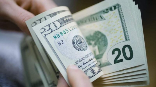 Курс валют на 30 червня: скільки коштує гривня в касах банків