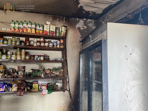 У Мукачеві під час спроби загасити пожежу травмувався власник магазину-кафе