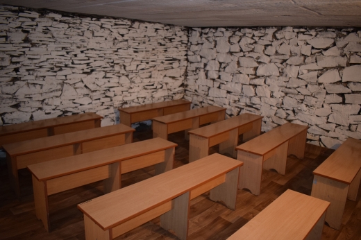 Благодійники допомогли облаштувати укриття, щоб вихованці Пацканівської гімназії могли навчатися очно