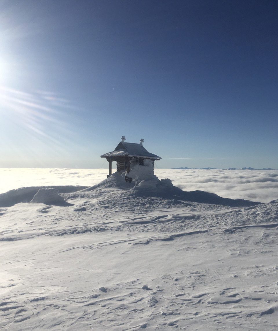 капличка на горі Піп Іван