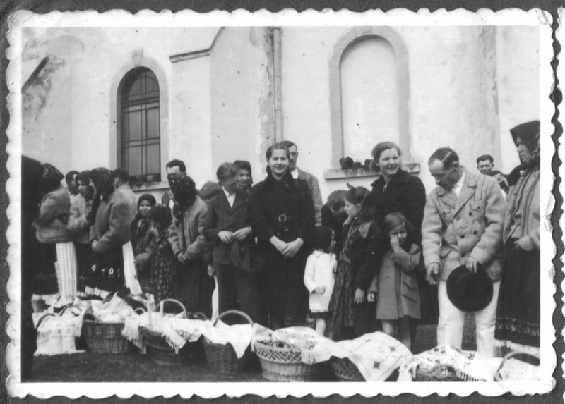 Великдень у Волосянці на Великоберезнянщині. Кінець поч. 1940 х рр.