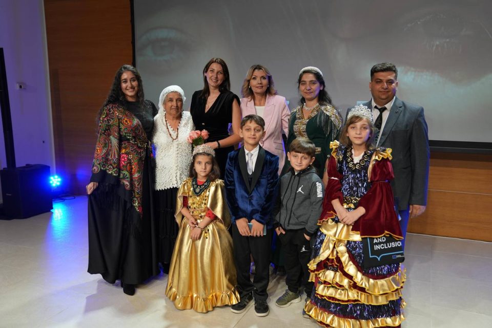 Photo 2025 12 12 18 58 35