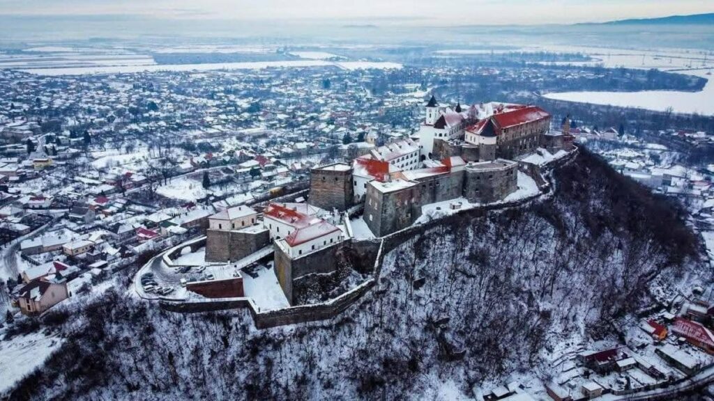 Державний реєстр памяток України поповнився пятьма обєктами Закарпаття, зокрема Мукачівським замком Паланок