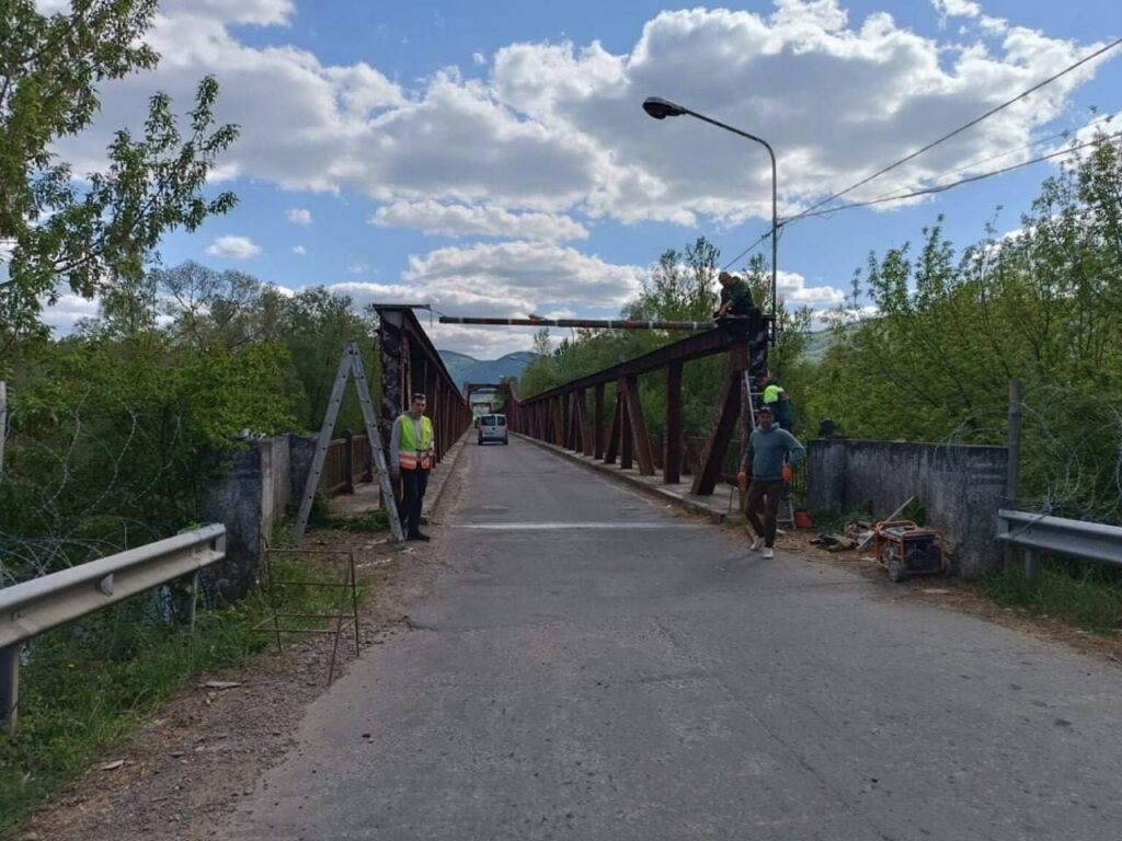Кінець ери фур: міст у селі Велятино закрили для важкого транспорту