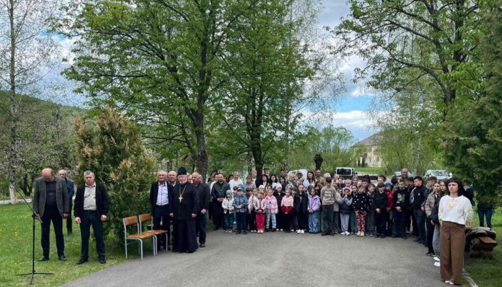 Вічна пам’ять: на Мукачівщині вшанували загиблих захисників України