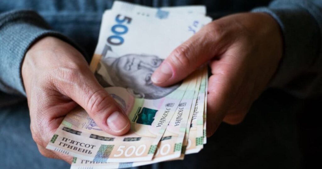 Підтримка довголіття: дев’ятеро жителів Мукачівської громади отримають грошову допомогу